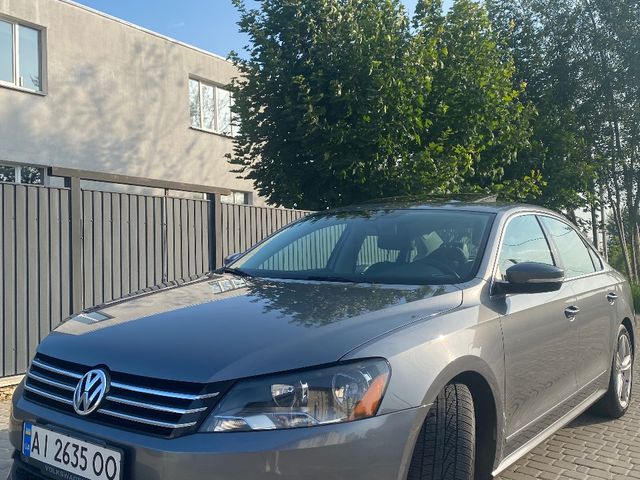 Volkswagen Passat 2014, Київ, $11 800 - зображення 1