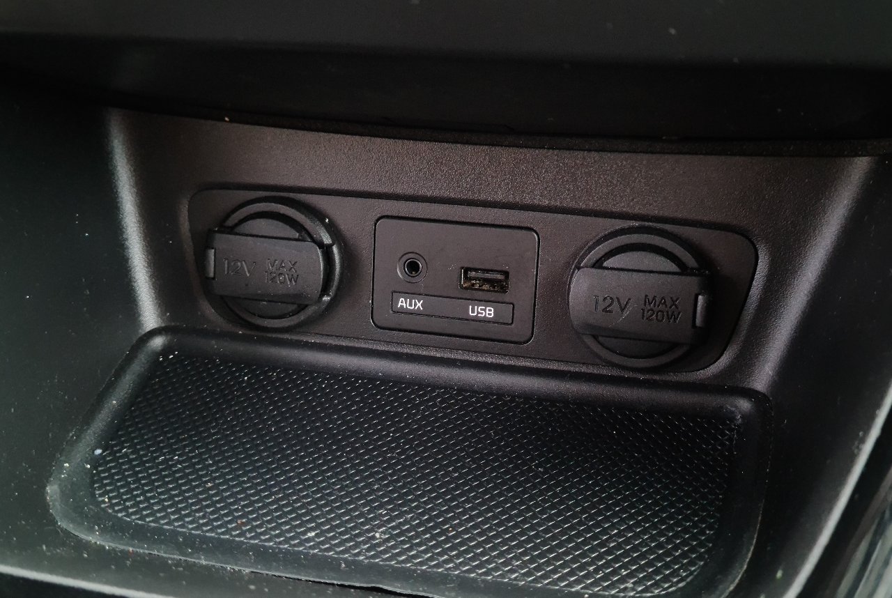 Kia Sorento - фото 19