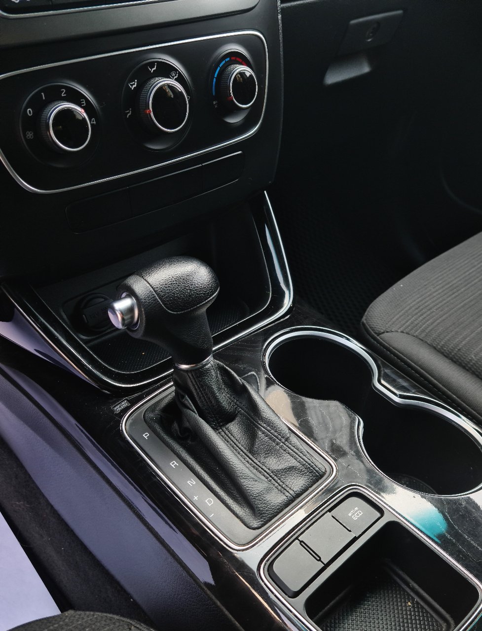 Kia Sorento - фото 17