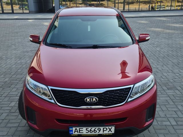 Kia Sorento - фото 4