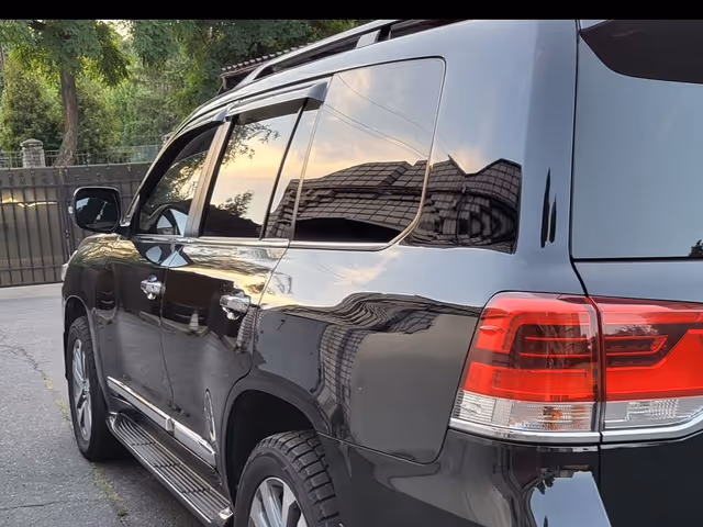 Toyota Land Cruiser - зображення 4