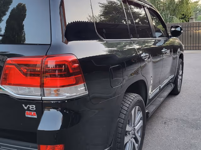 Toyota Land Cruiser - зображення 3