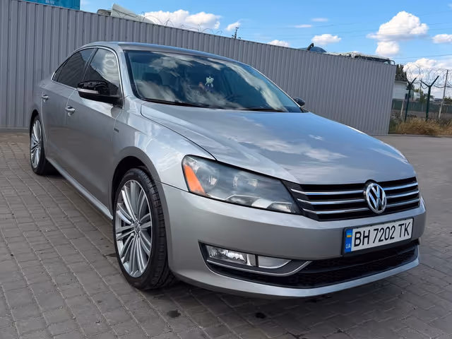 Volkswagen Passat - зображення 1
