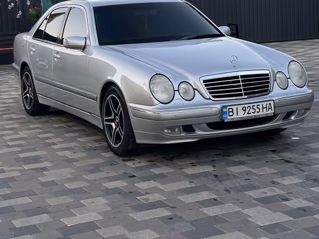 Mercedes-Benz E-Класс - зображення 1