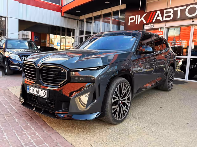 BMW XM - зображення 1