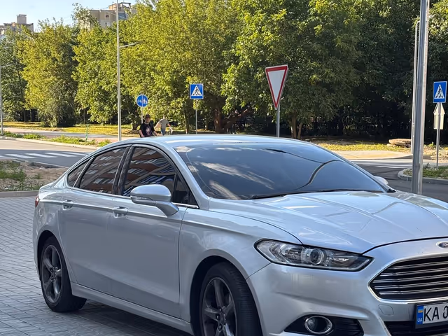 Ford Fusion USA - зображення 3