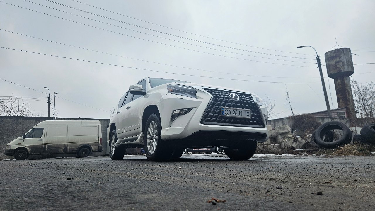Lexus GX - фото 10