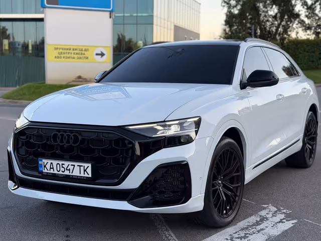 Audi SQ8 - зображення 1