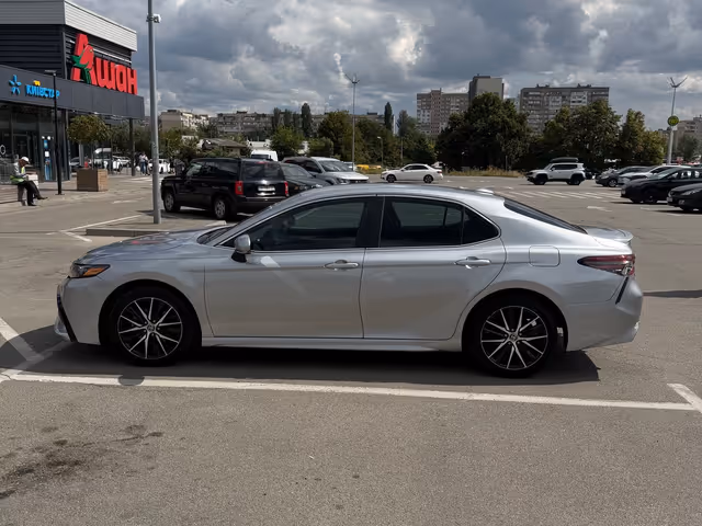 Toyota Camry - зображення 3