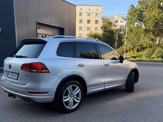 Volkswagen Touareg - зображення 3