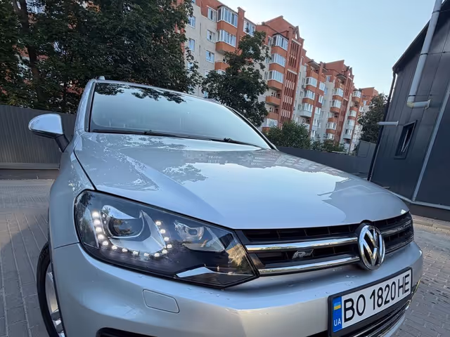 Volkswagen Touareg - зображення 2
