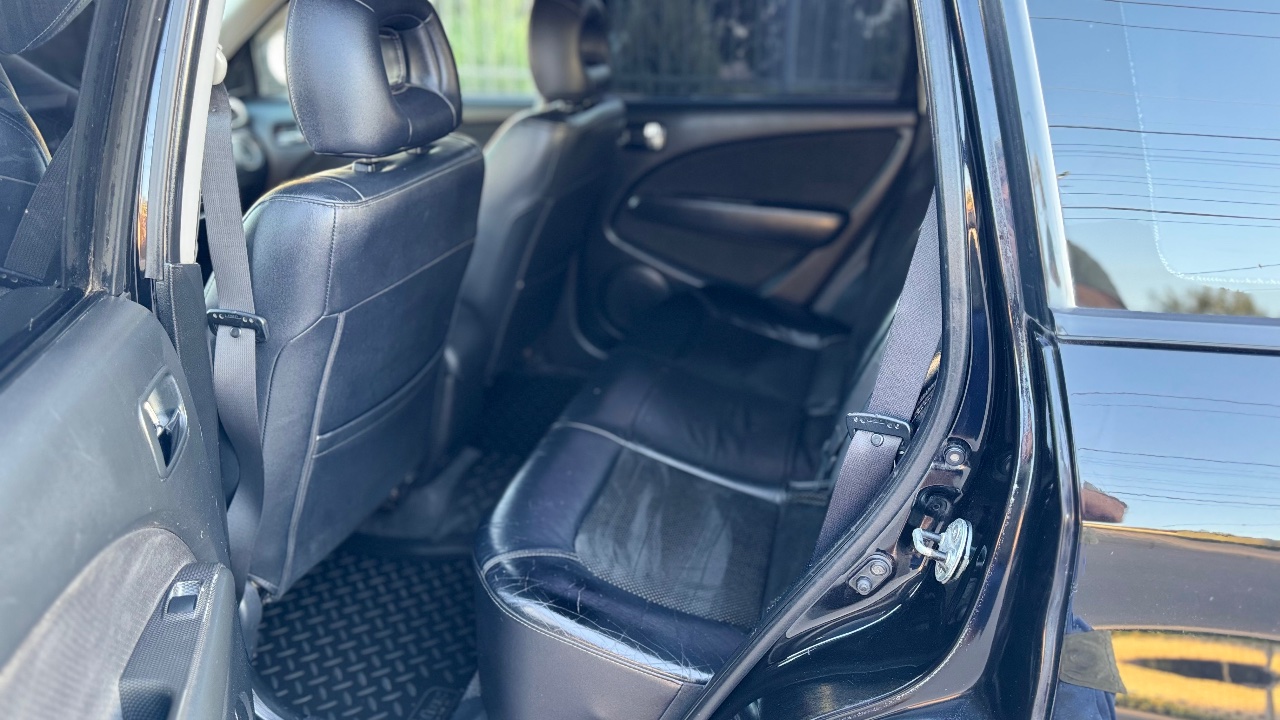 Mitsubishi Outlander - фото 3