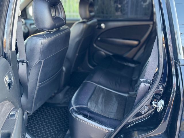 Mitsubishi Outlander - фото 3