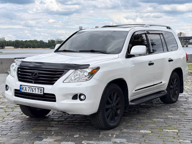 Lexus LX - зображення 1