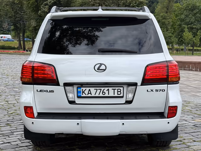 Lexus LX - зображення 5