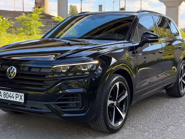 Volkswagen Touareg - зображення 1