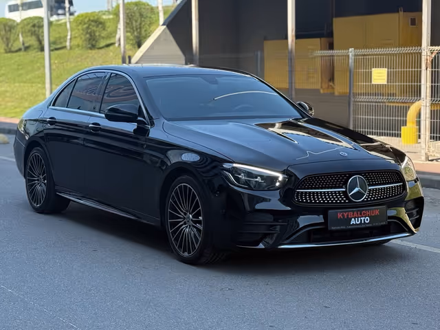 Mercedes-Benz E-Класс - зображення 3