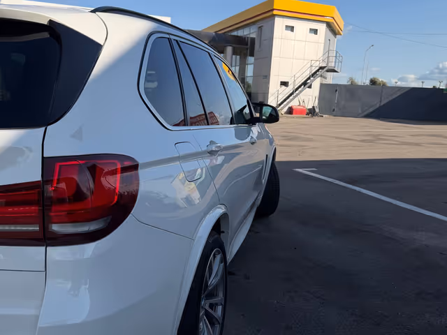 BMW X5 - зображення 4