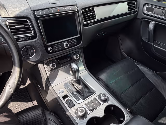 Volkswagen Touareg - зображення 5