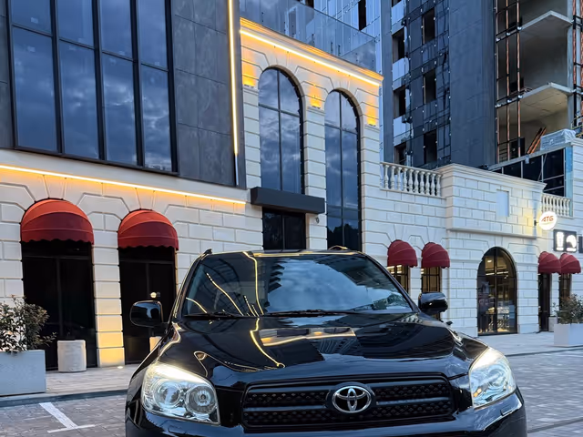 Toyota RAV4 - зображення 2