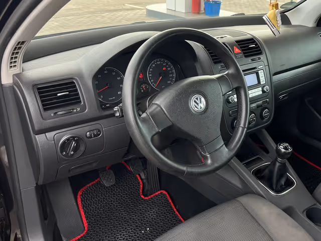 Volkswagen Golf - зображення 4