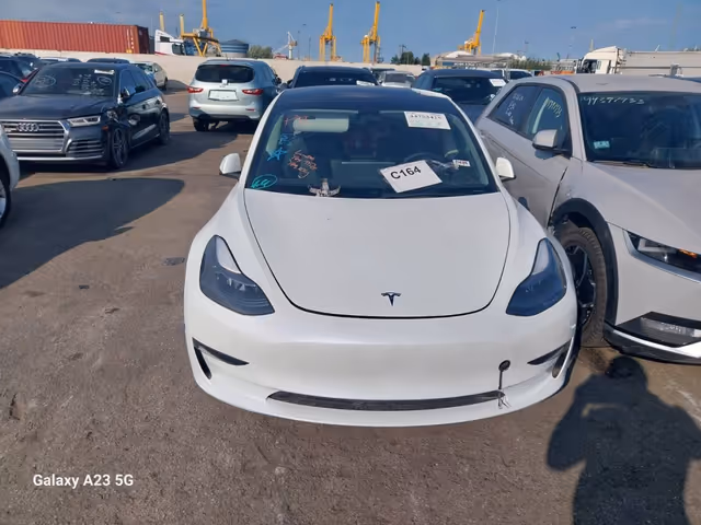 Tesla Model 3 - зображення 5