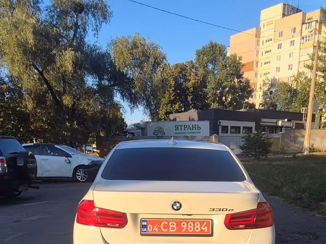 BMW 3 серії - зображення 4
