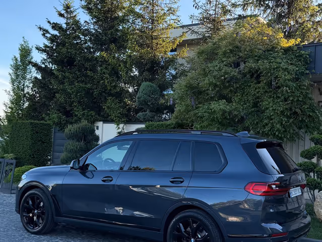 BMW X7 - зображення 3