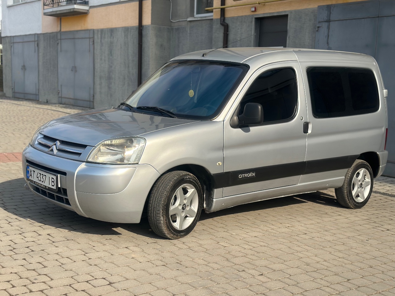 Citroen Berlingo - фото 1