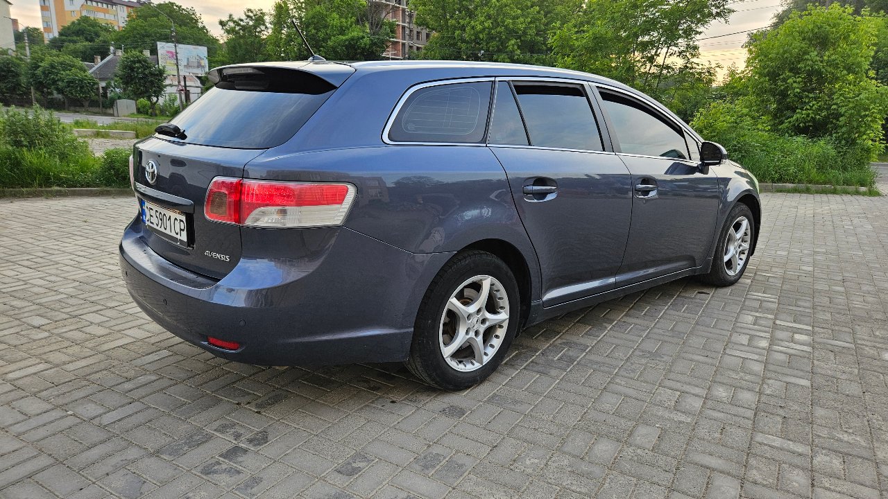Toyota Avensis - фото 9