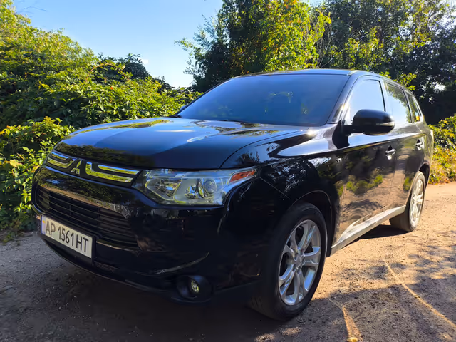 Mitsubishi Outlander - зображення 1