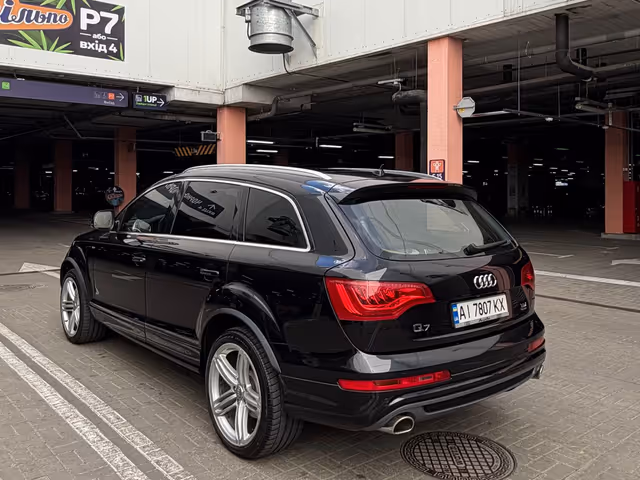 Audi Q7 - зображення 4