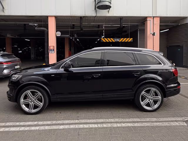 Audi Q7 - зображення 3
