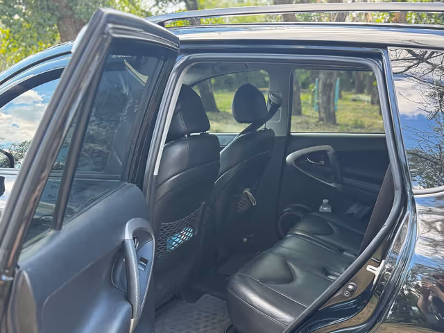 Toyota RAV4 - зображення 5