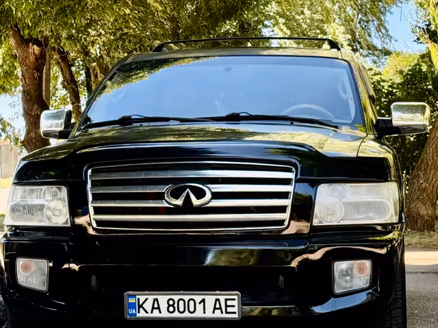 Infiniti QX56 - зображення 1