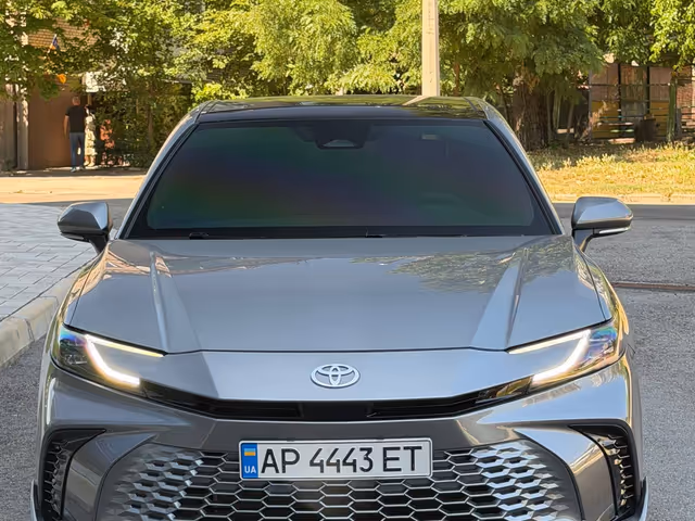 Toyota Camry - зображення 1