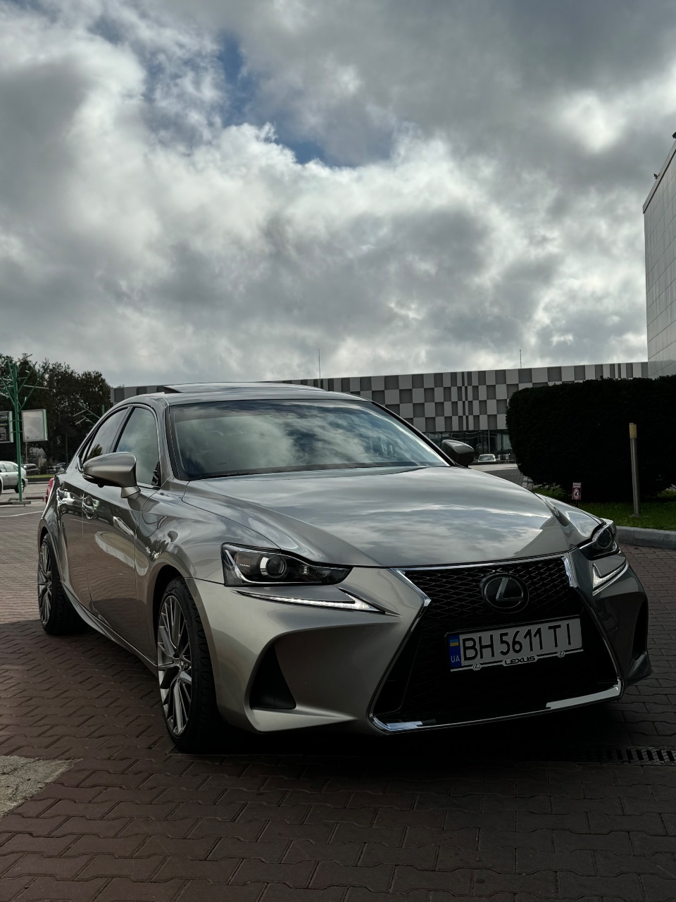 Lexus IS - фото 2