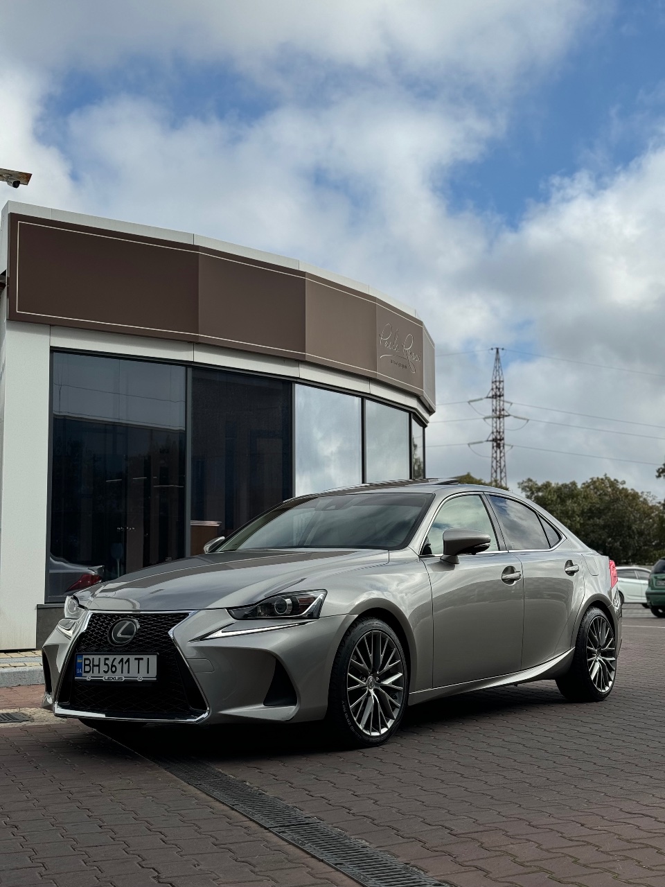 Lexus IS - фото 4