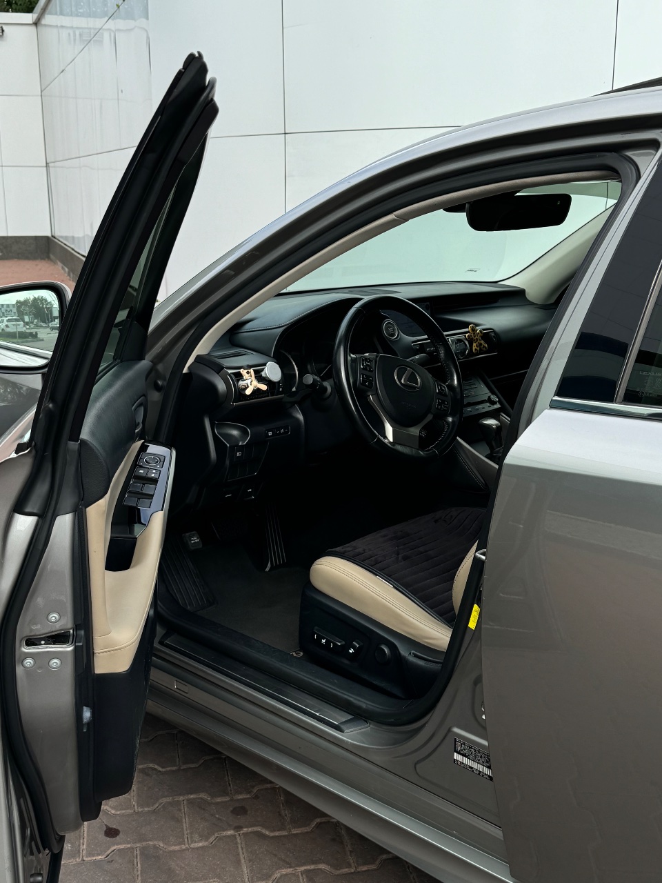 Lexus IS - фото 3