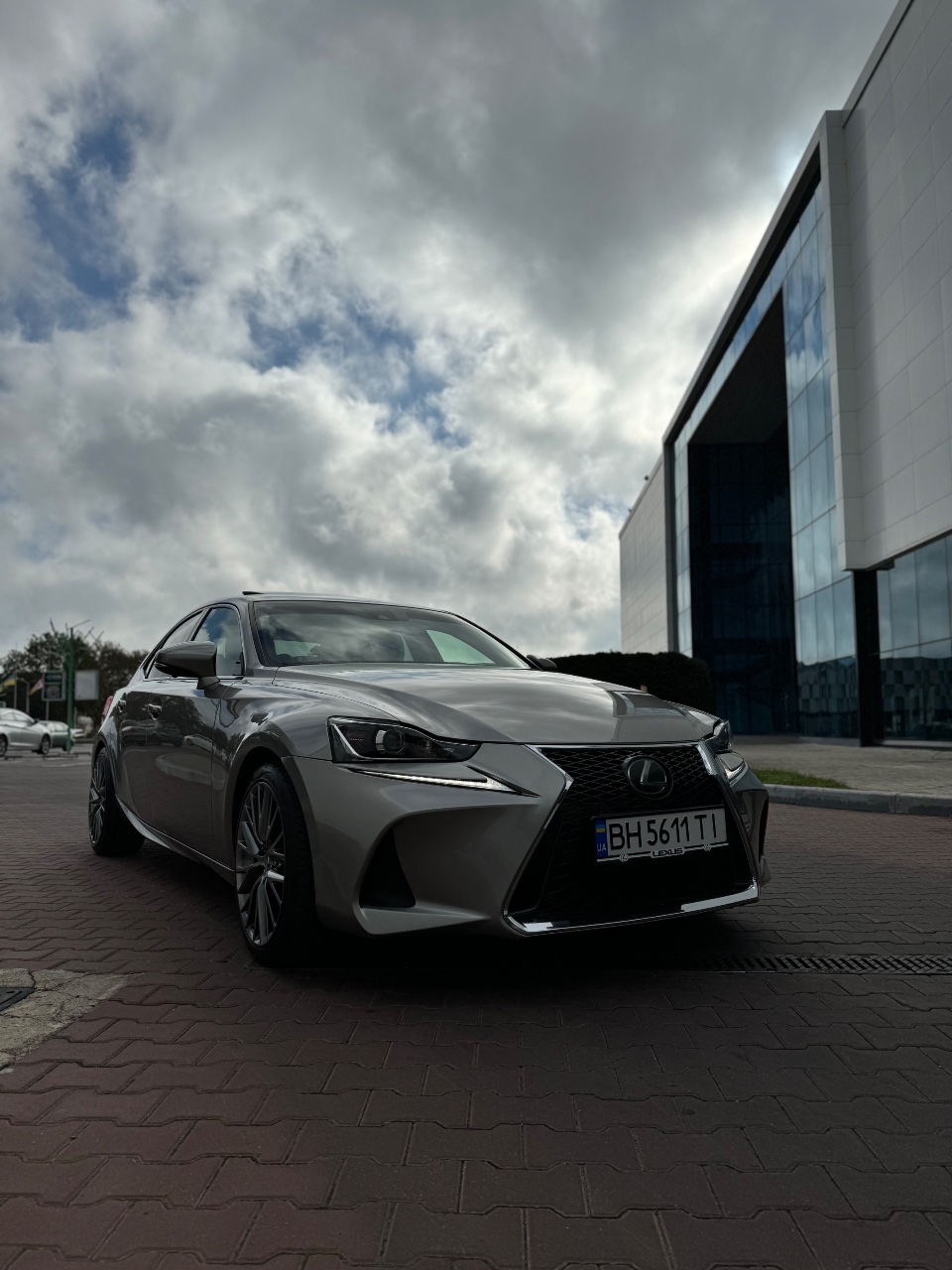 Lexus IS - фото 5