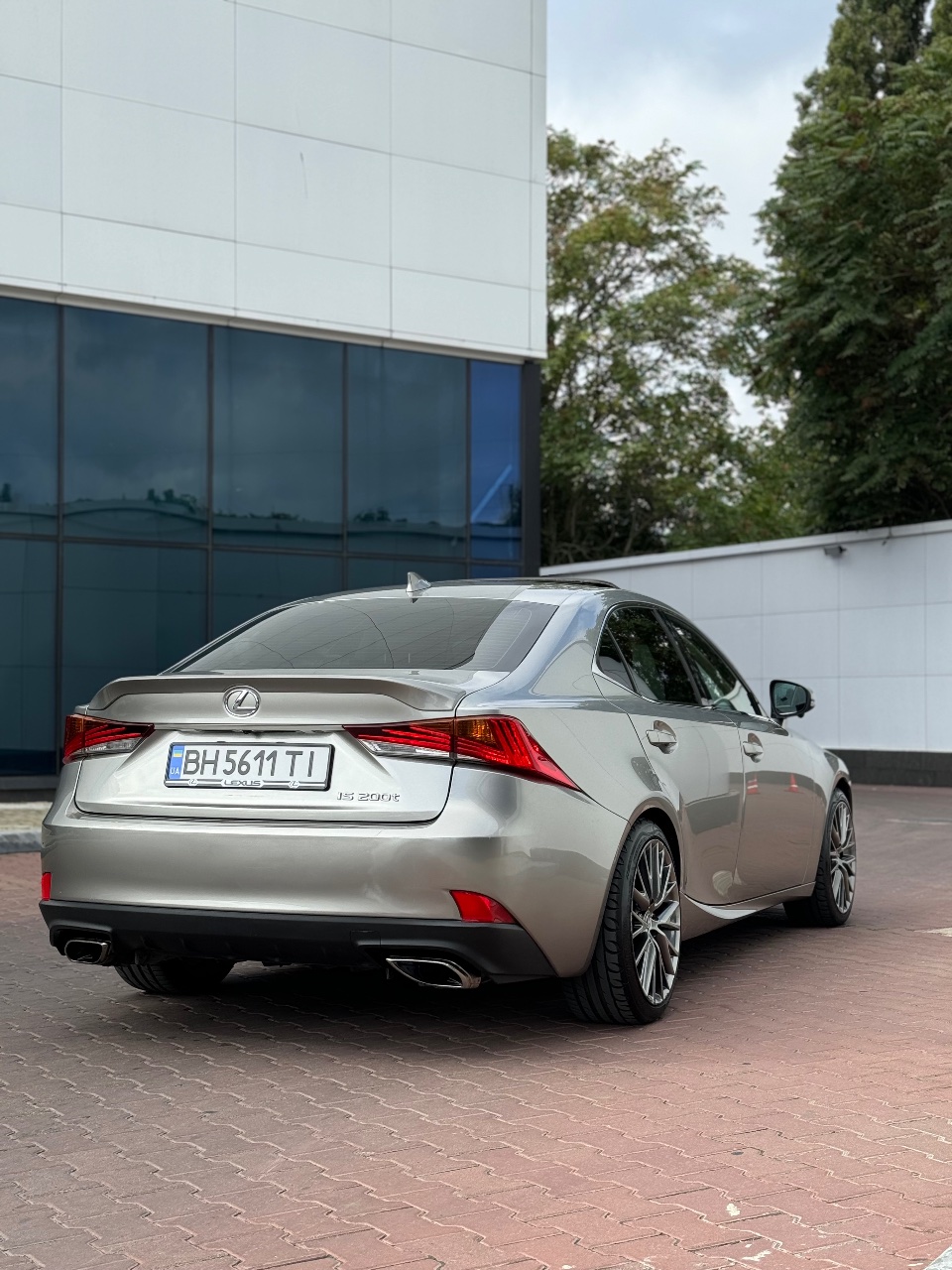 Lexus IS - фото 7