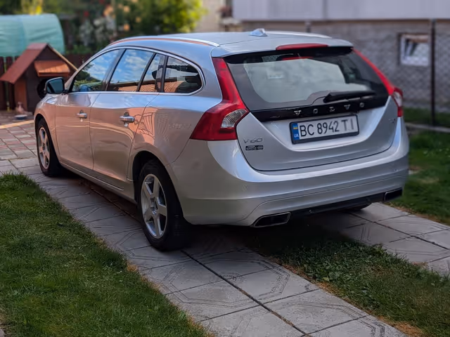 Volvo V60 2014, Львів, $11 900 - зображення 5