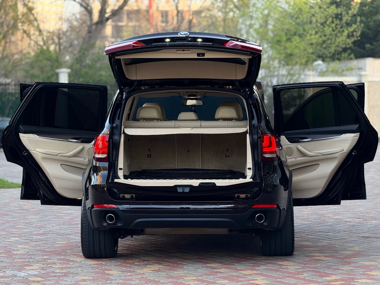 BMW X5 - фото 4