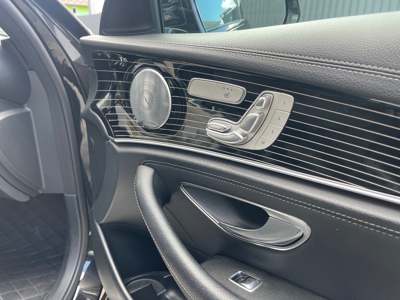 Mercedes-Benz E-Класс - фото 13