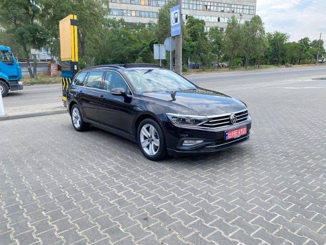 Volkswagen Passat 2021, Дніпро, $23 999 - зображення 1