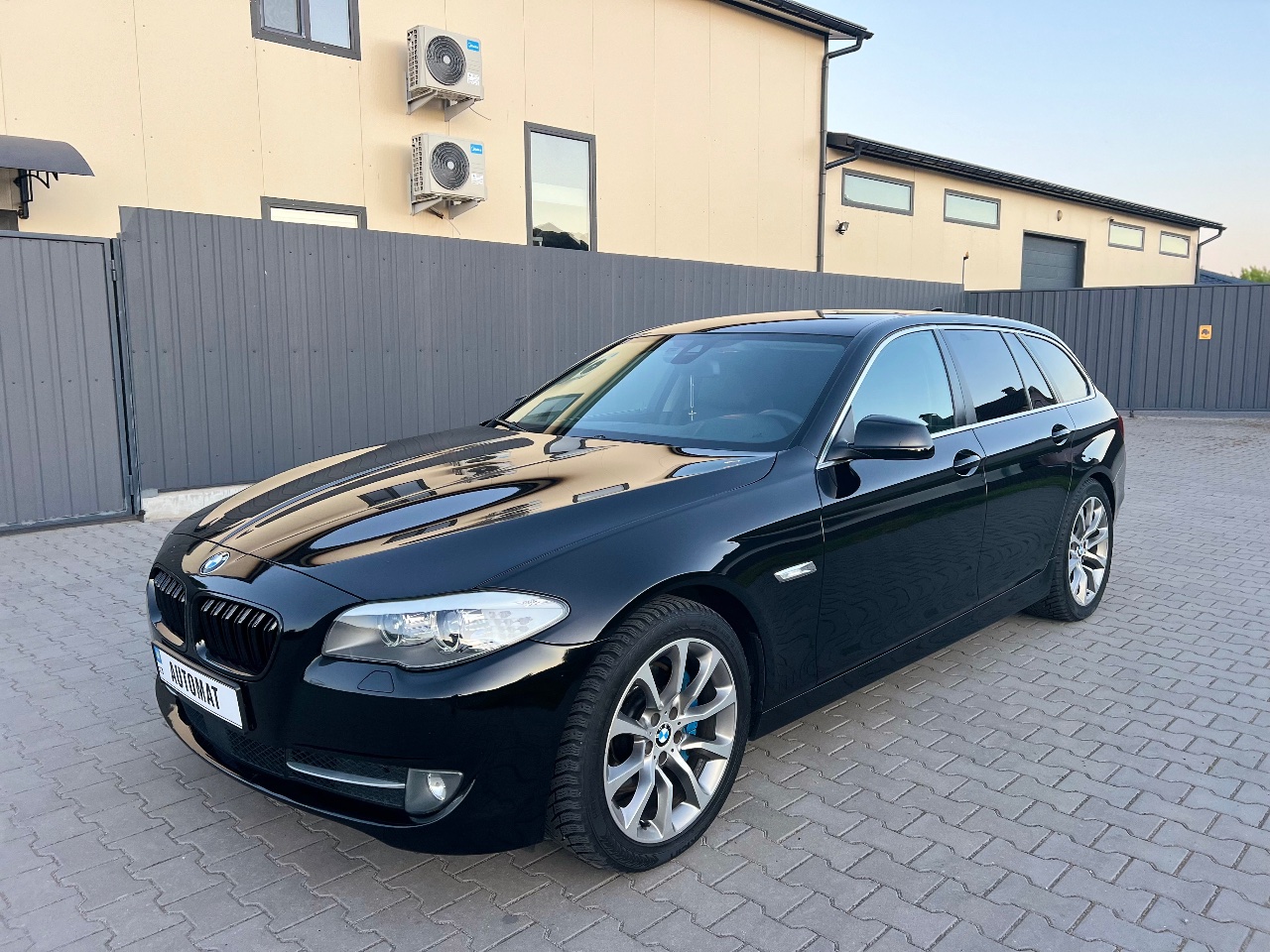 BMW 5 серії - фото 11