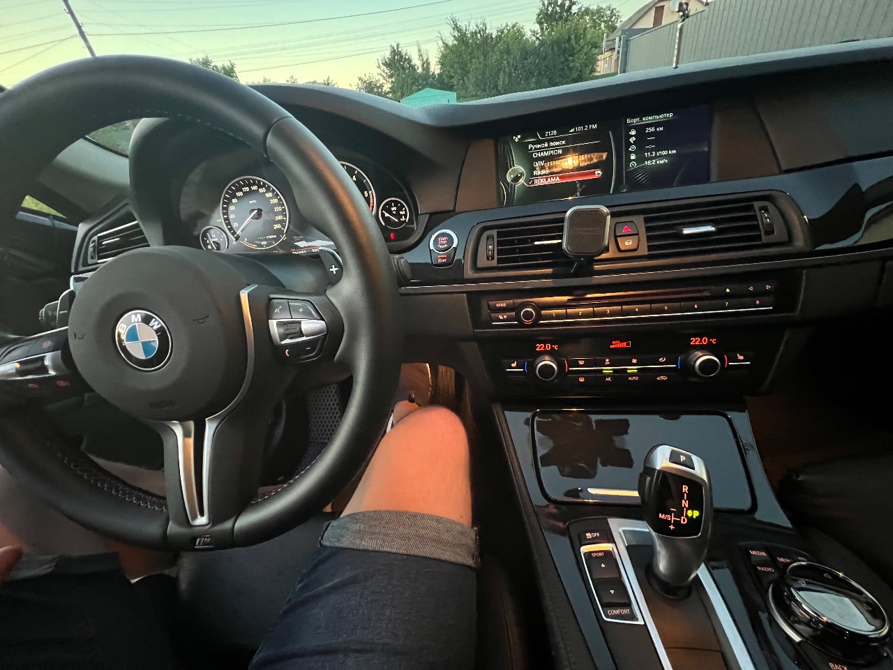 BMW 5 серії - фото 8