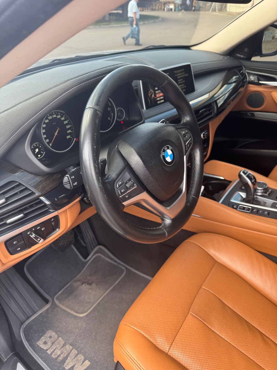 BMW X6 - фото 10