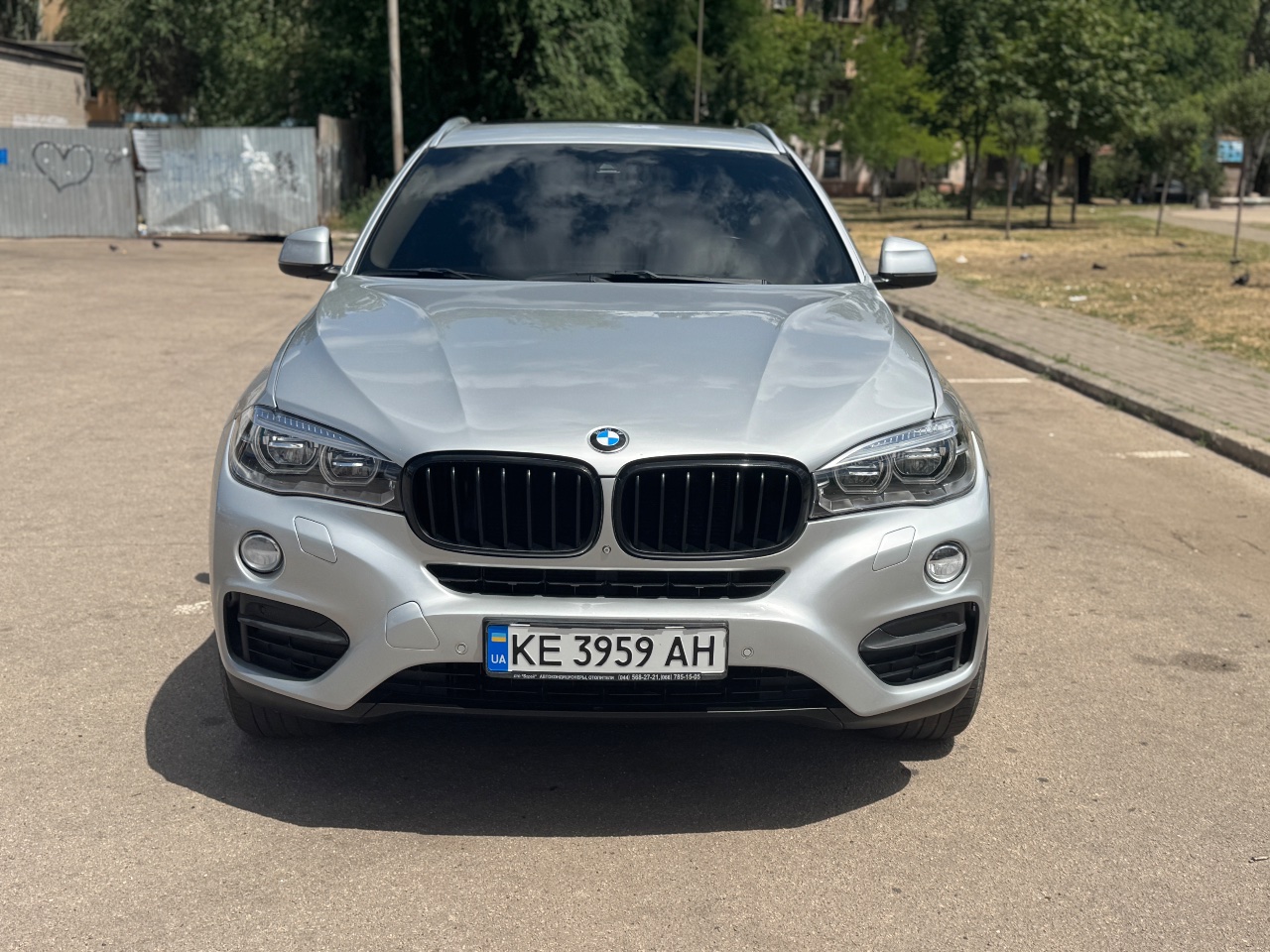 BMW X6 - фото 1