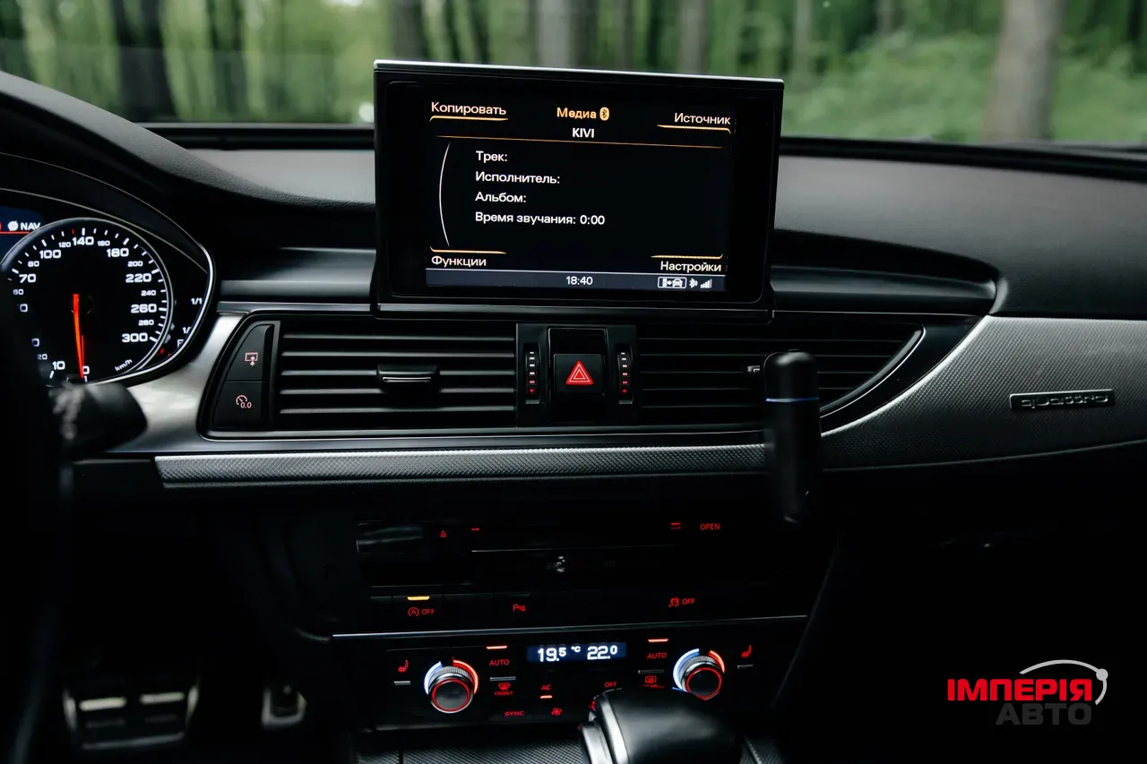 Audi A6 - фото 30